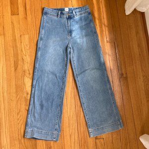 GAP High Rise Waist Wide-Leg Crop Light Wash Denim Size 02/26